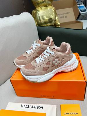 Louis Vuitton Sneakers Wmns ID:20250217-134